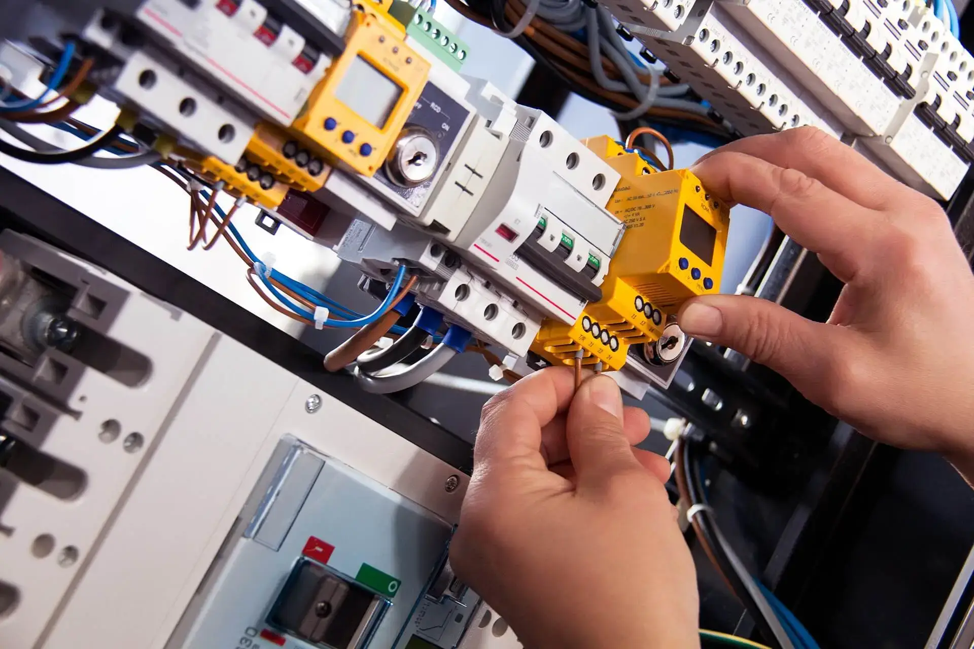 Certified electricians in Paddington