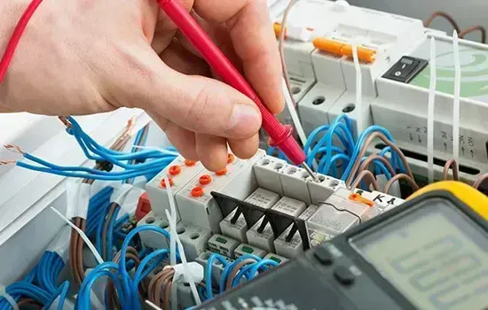 Professional electrician in Paddington